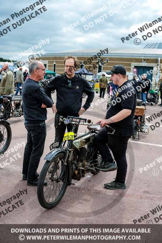 Vintage motorcycle club;eventdigitalimages;no limits trackdays;peter wileman photography;vintage motocycles;vmcc banbury run photographs